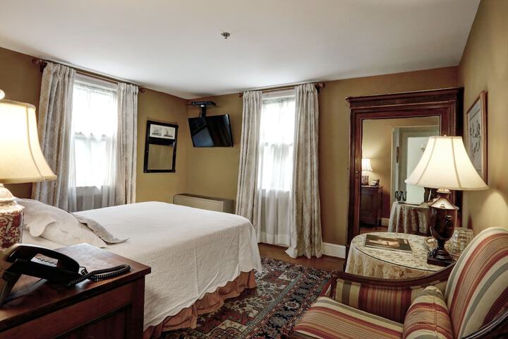 Room 17 of 57