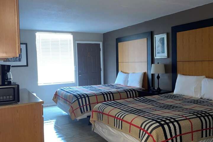 Room 21 of 35