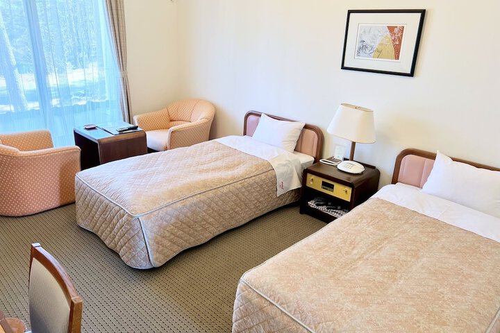 Room 16 of 178