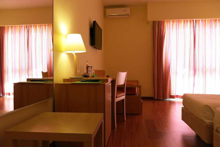 Room 36 of 86
