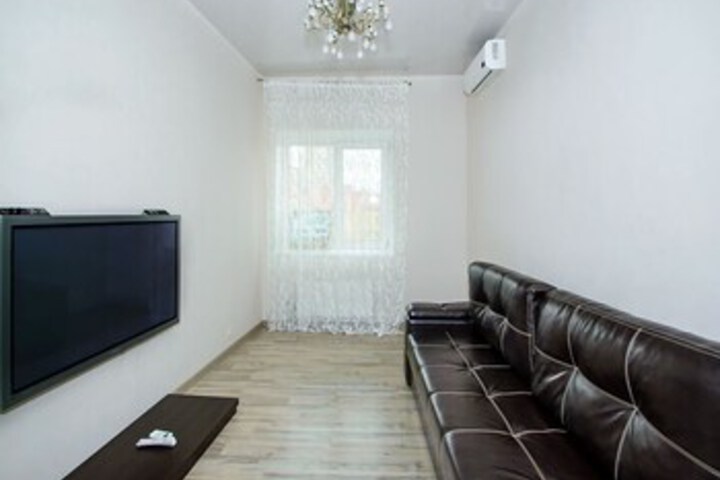 Room 33 of 43