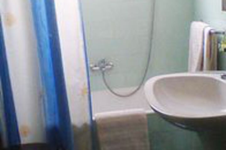 Room 2 of 11