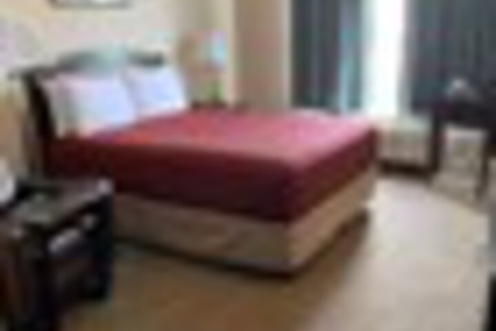 Room 62 of 297