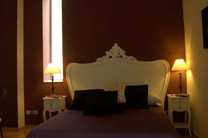 Room 8 of 20