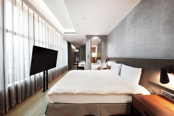 Room 32 of 72