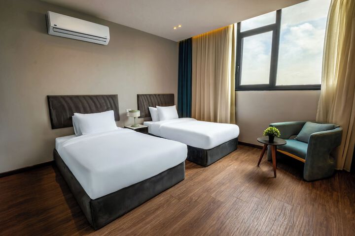 Room 3 of 36