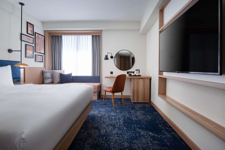 Room 25 of 141