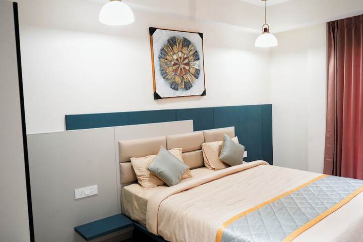 Room 2 of 89