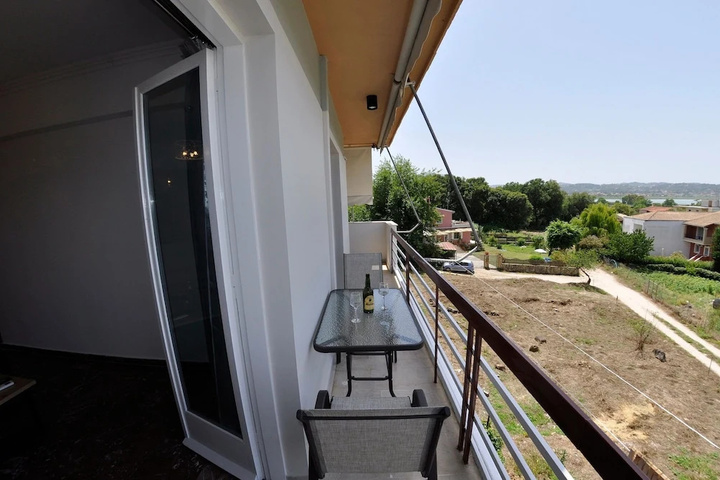 Terrace/Patio 6 of 15