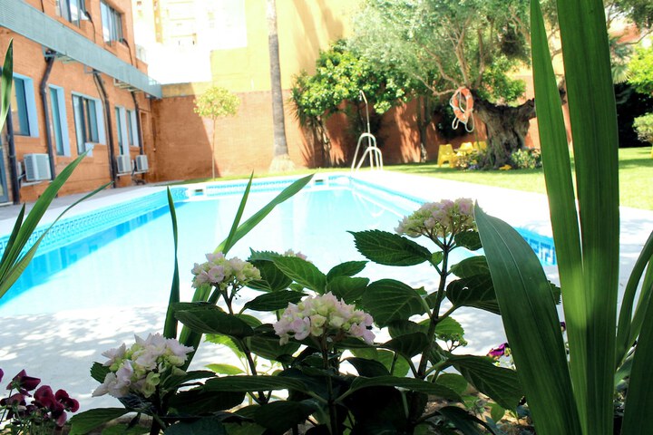 Hotel with Pool