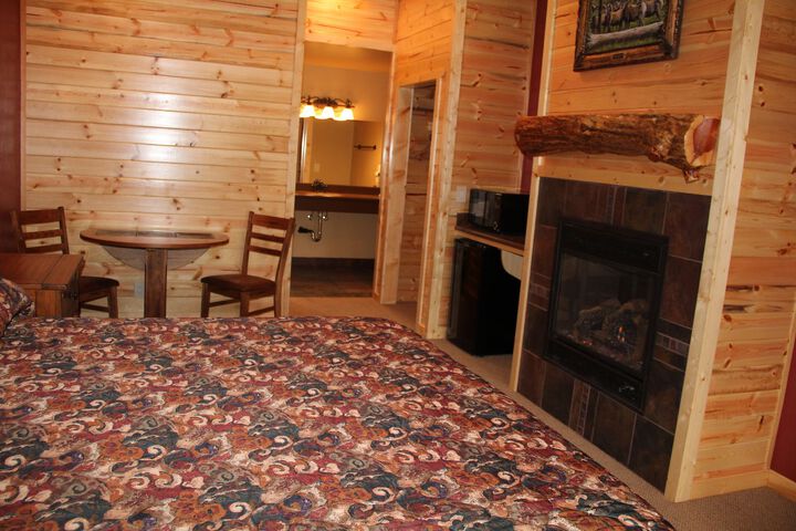 Room 13 of 19