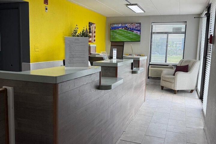 Guest Lobby