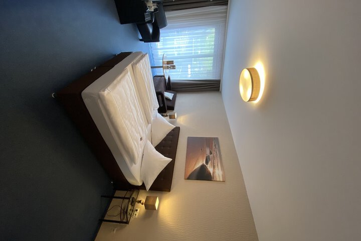 Room 30 of 82