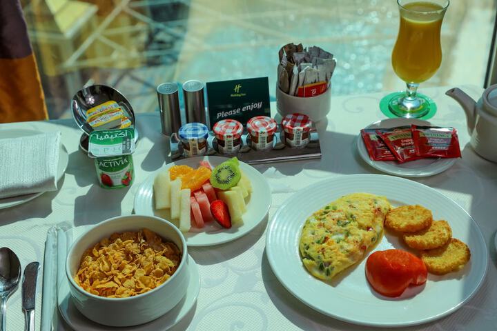Breakfast/Coffee Service 87 of 92