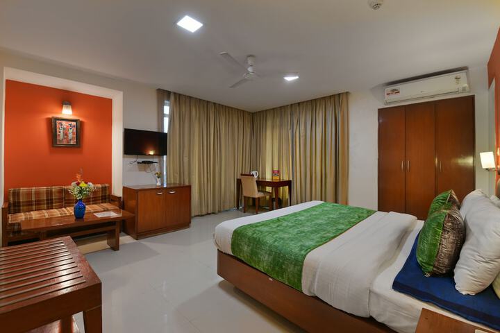 Room 12 of 39