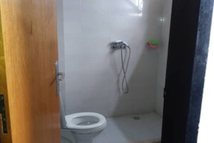 Room 3 of 17