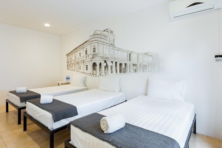 Room 6 of 43
