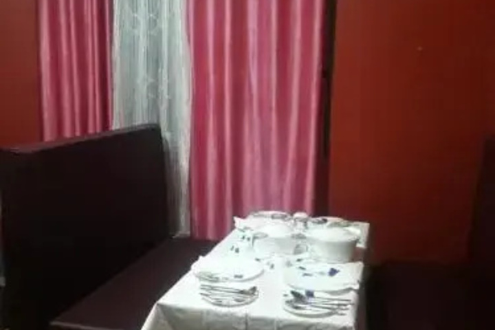 Dining 15 of 15