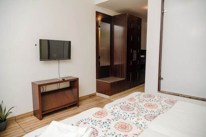Room 16 of 40