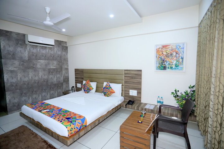 Room 9 of 21