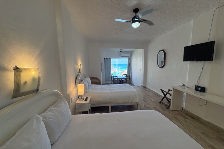 Room 13 of 53