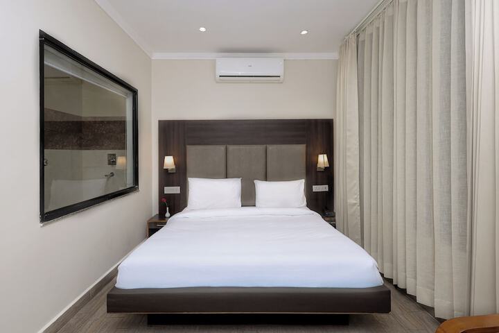 Room 2 of 21
