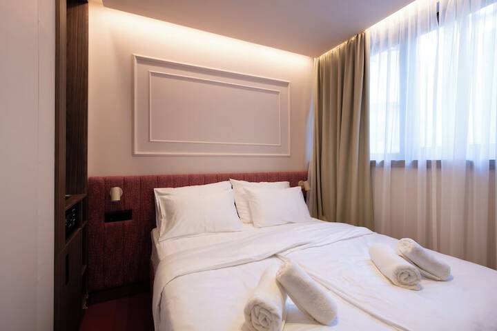 Room 3 of 133