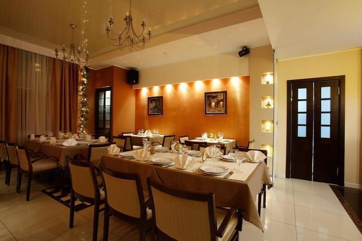 Dining Photos