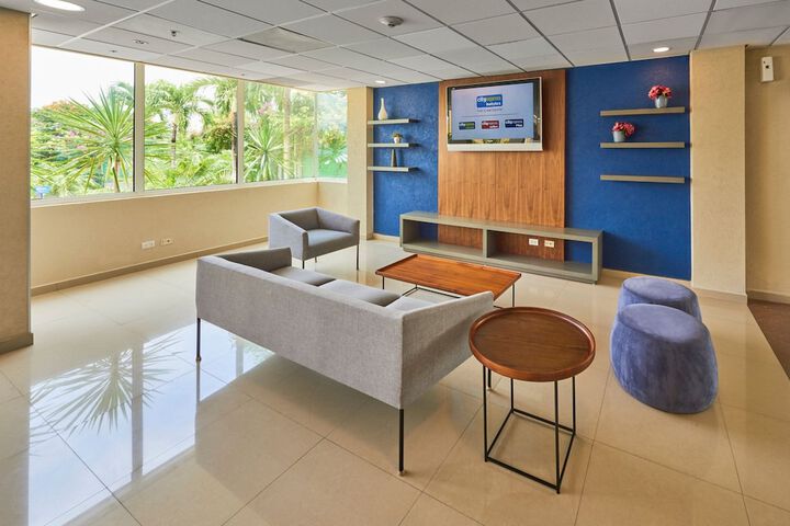 Guest Lobby