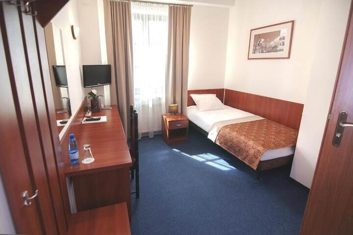 Room 15 of 52