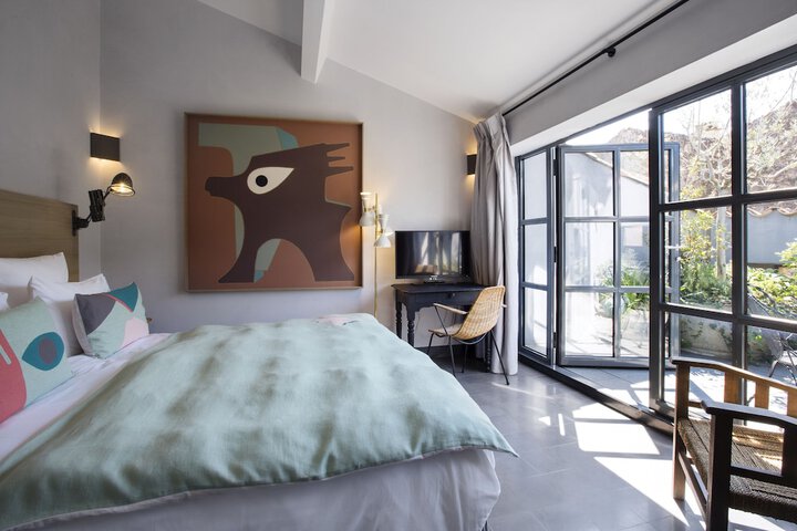 Room 4 of 66