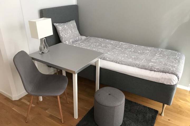 Room 16 of 46