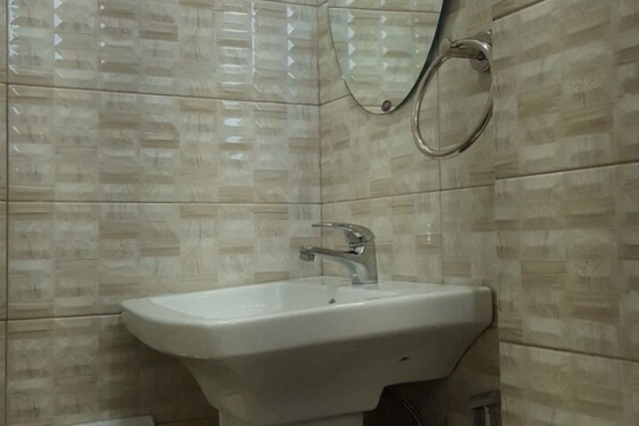 Room 15 of 18