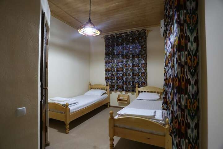 Room 10 of 10