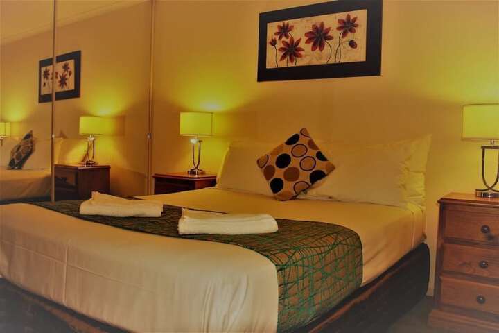 Room 9 of 35