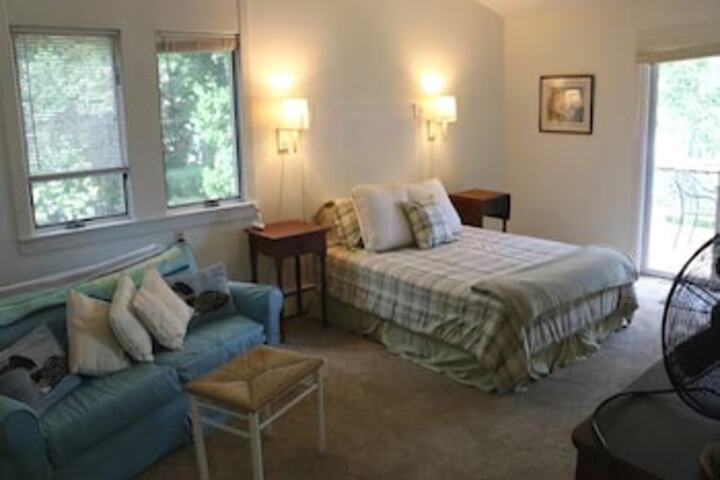 Room 33 of 37