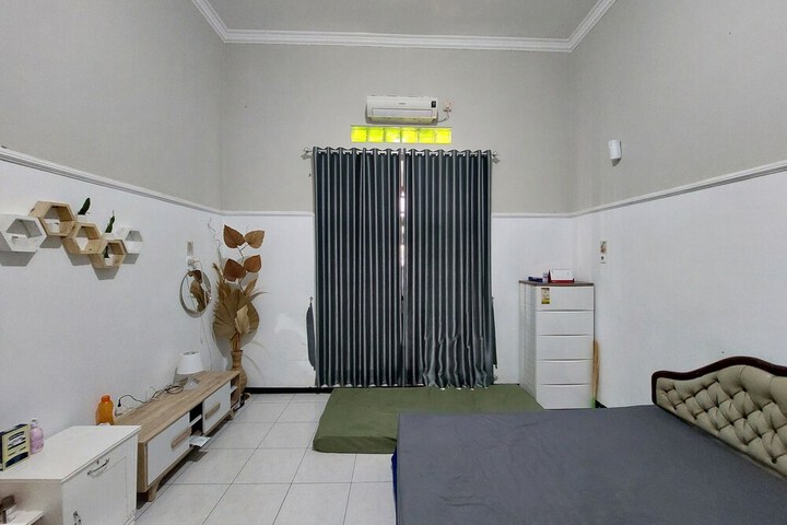 Room 5 of 23