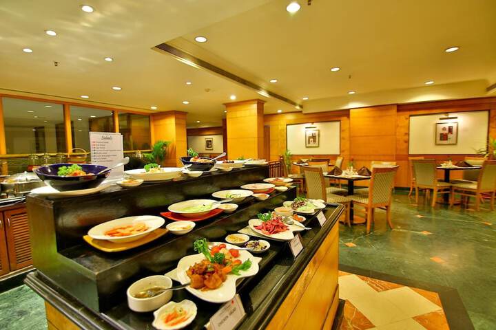 Dining Photos