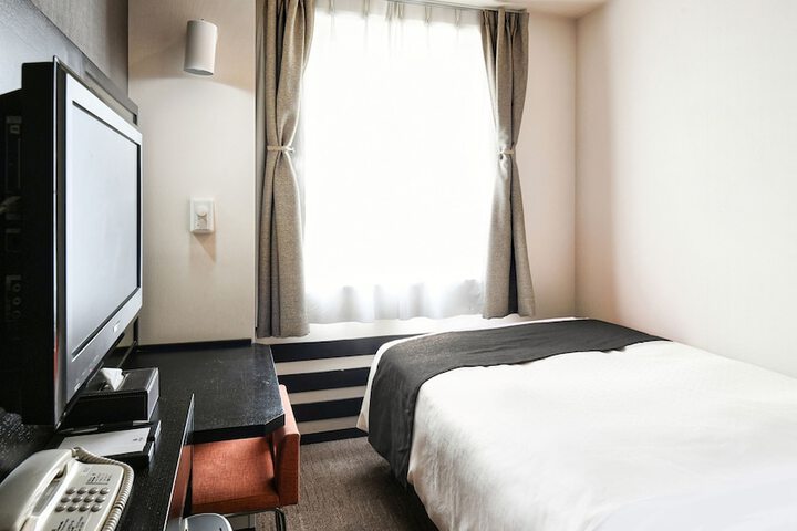 Room 15 of 54