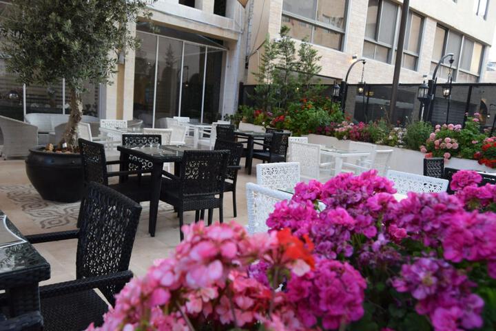 Terrace/Patio 5 of 18