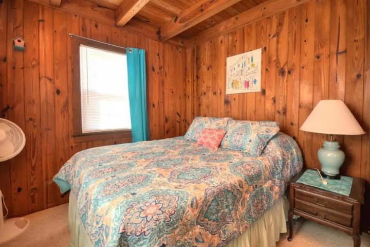 Room 4 of 14
