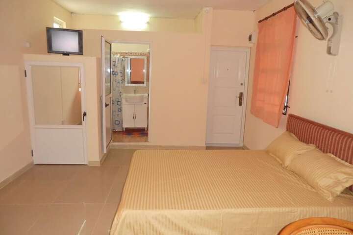Room 2 of 11