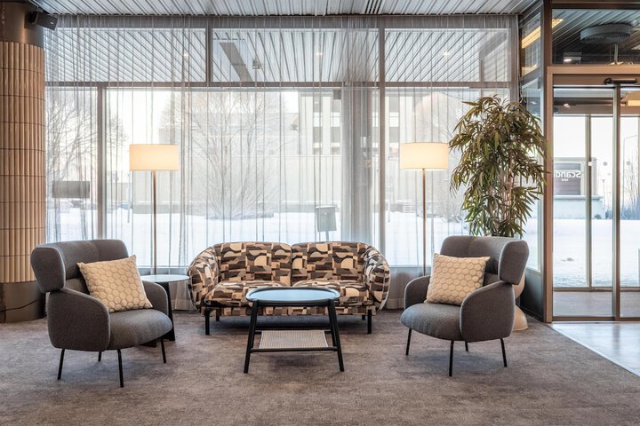 Hotel Lobby