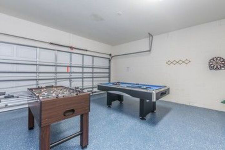 Room 13 of 25