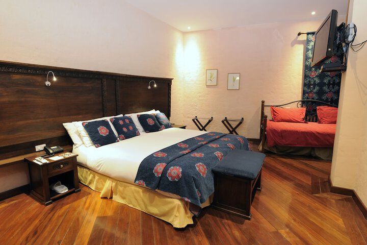 Room 7 of 63