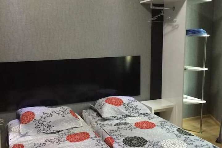Room 18 of 33