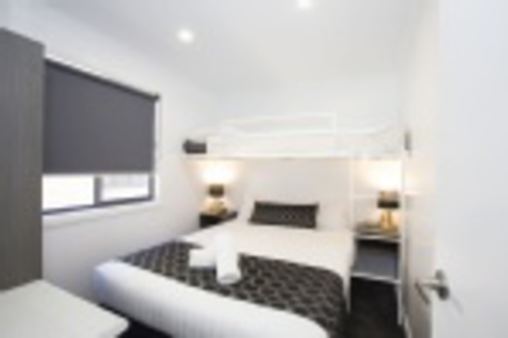 Room 521 of 876