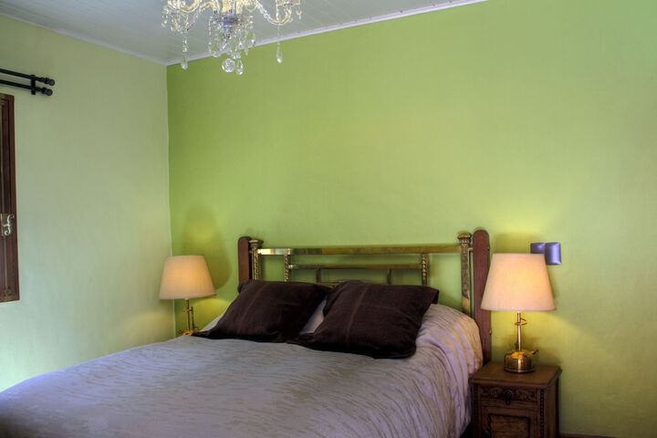 Room 34 of 118