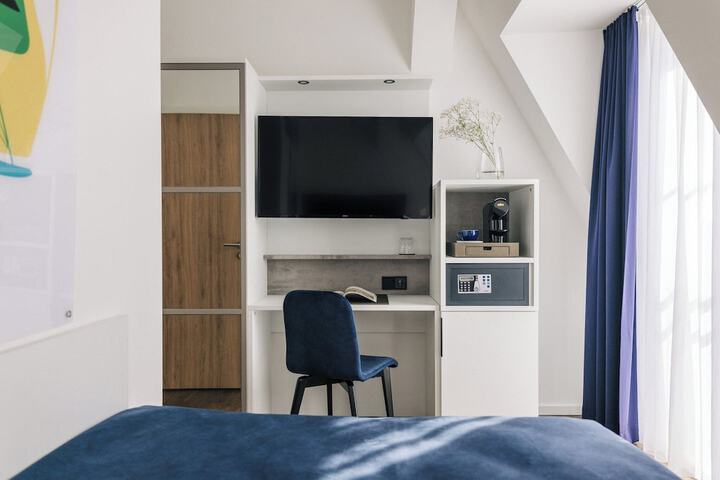 Room 59 of 123