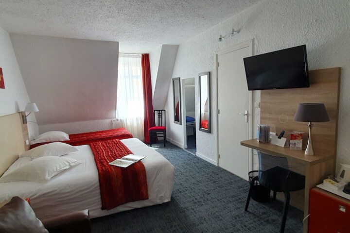 Room 14 of 38